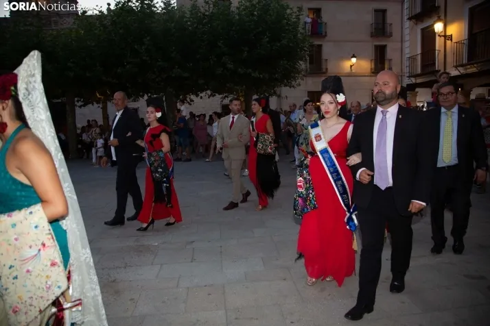 El Burgo baila la Rueda