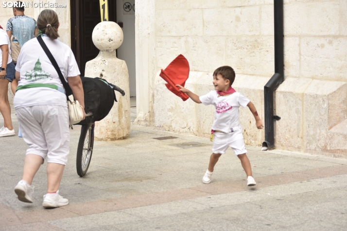 Encierro infantil en El Burgo de Osma.