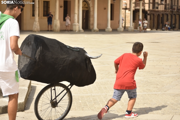 Encierro infantil en El Burgo de Osma.