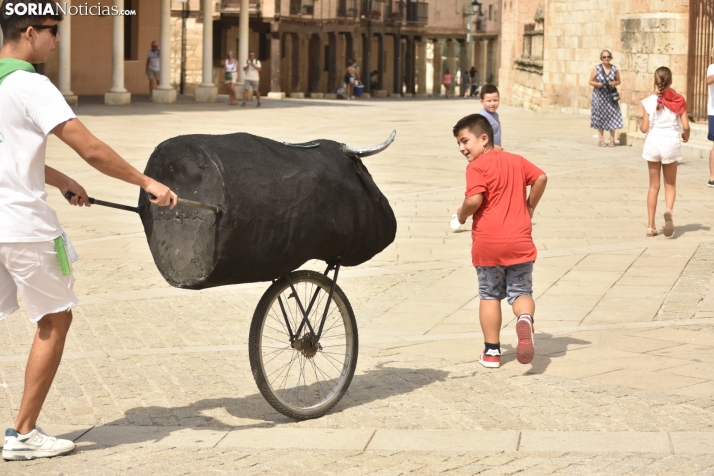 Encierro infantil en El Burgo de Osma.