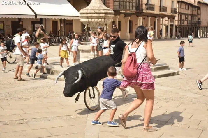 Encierro infantil en El Burgo de Osma.