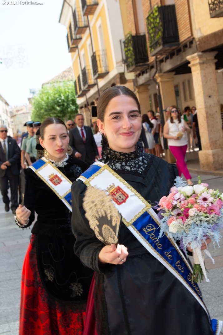 Ofrenda floral a la Virgen del Espino