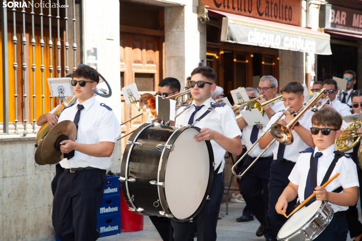 Ofrenda floral a la Virgen del Espino