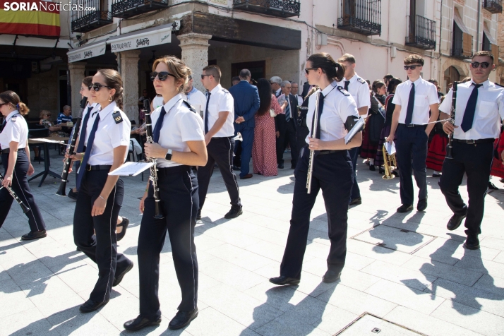 Ofrenda floral a la Virgen del Espino