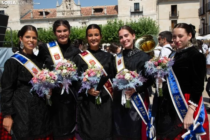 Ofrenda floral a la Virgen del Espino