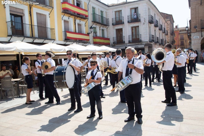 Ofrenda floral a la Virgen del Espino