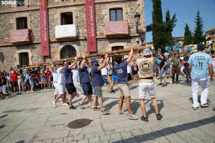 Pingada del mayo en Vinuesa