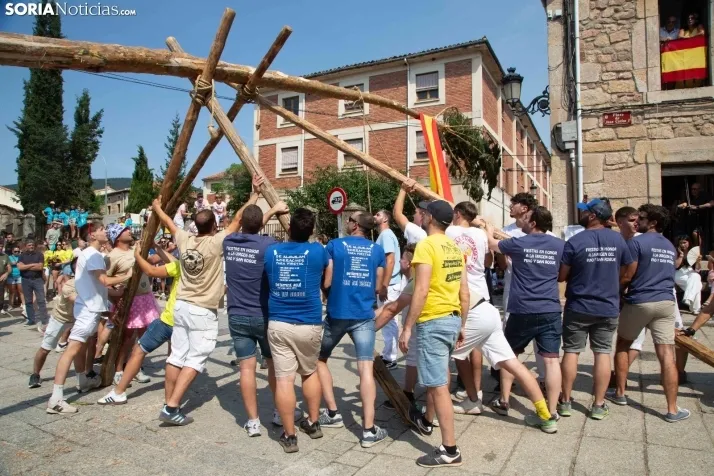 Pingada del mayo en Vinuesa