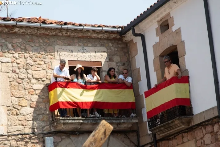 Pingada del mayo en Vinuesa