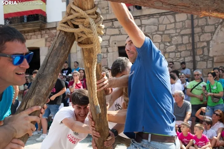 Pingada del mayo en Vinuesa