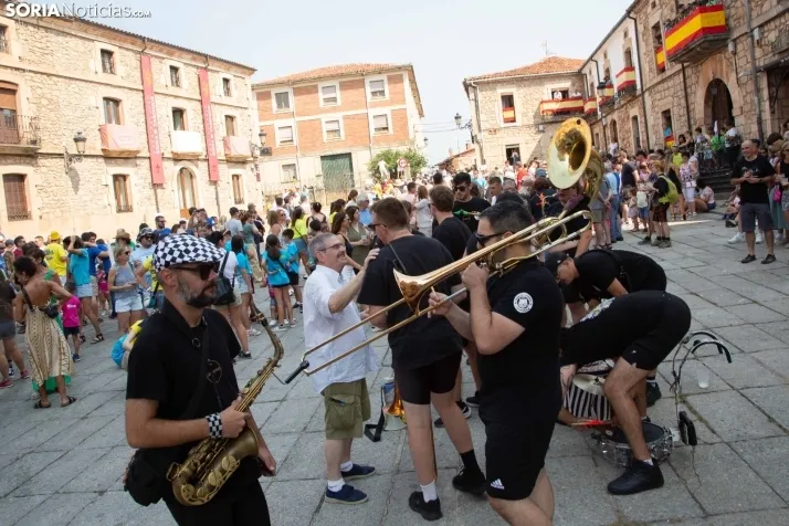 Pingada del mayo en Vinuesa