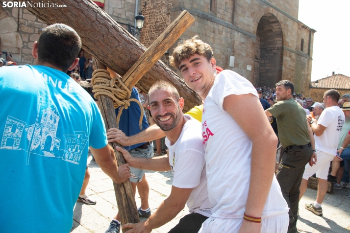 Pingada del mayo en Vinuesa