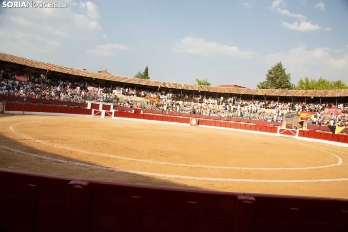 Toros en El Burgo 2025