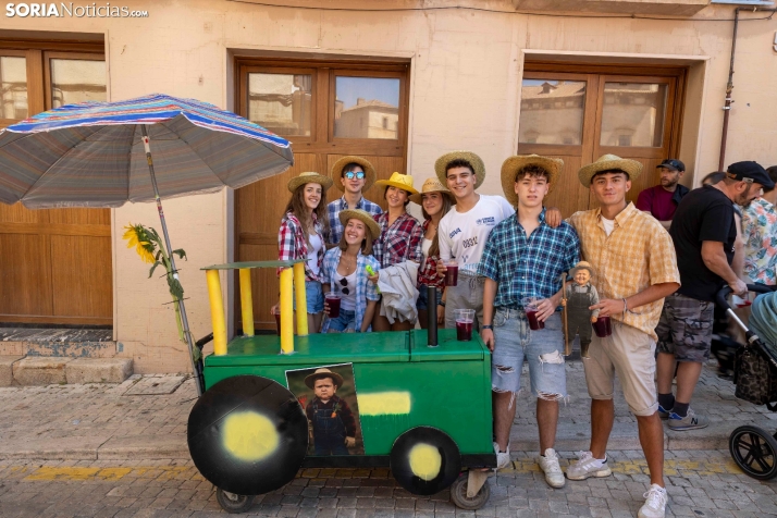 Disfraces en Almazán./ Viksar Fotografía