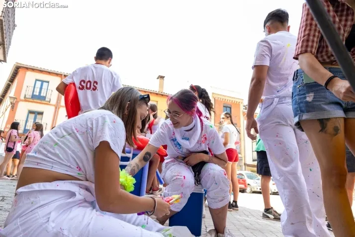 Disfraces en Almazán./ Viksar Fotografía