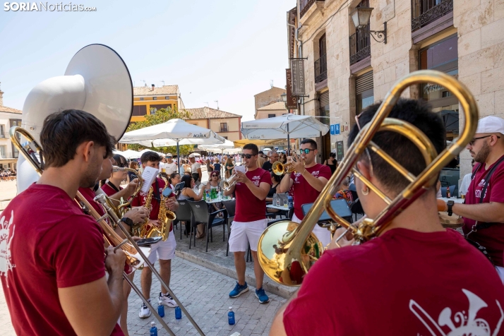 Disfraces en Almazán./ Viksar Fotografía