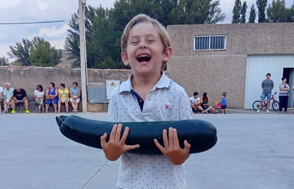 Esta es la hortaliza m&aacute;s grande de Soria: pesa casi 2 kg y mide 53 cent&iacute;metros