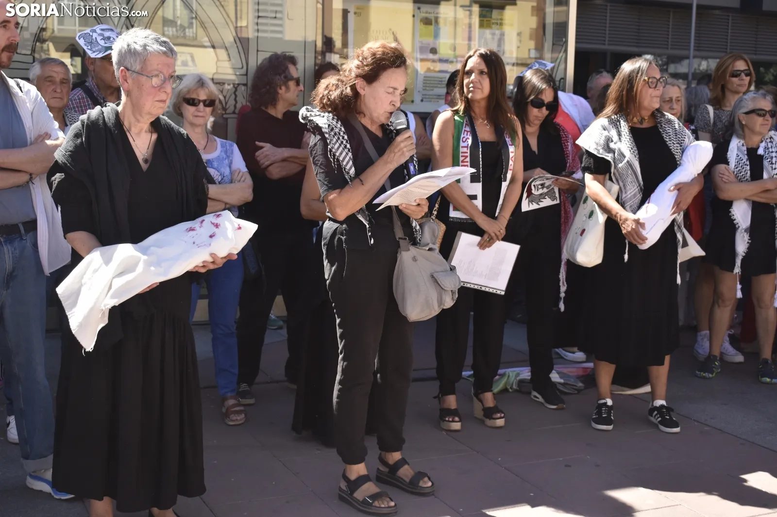 Concentración en Soria en solidaridad con el pueblo palestivo. 