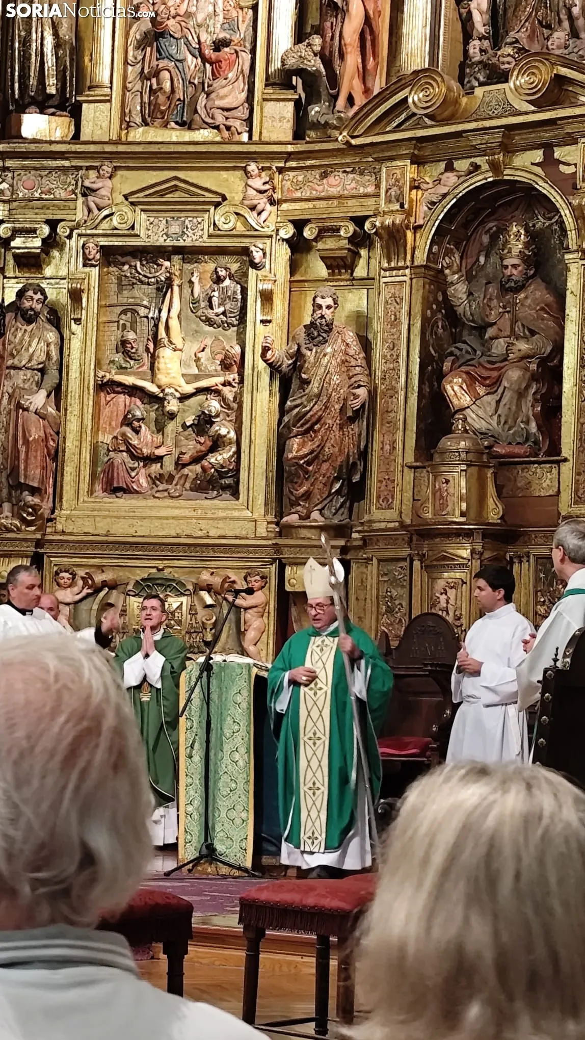 Una imagen de la eucaristía que servía de despedida del obispo en la capital soriana este sábado en la concatedral. /SN