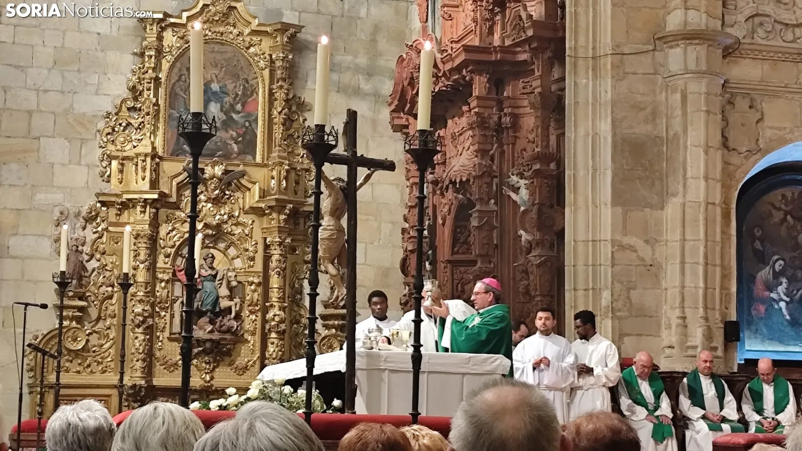 Una imagen de la eucaristía que servía de despedida del obispo en la capital soriana este sábado en la concatedral. /SN