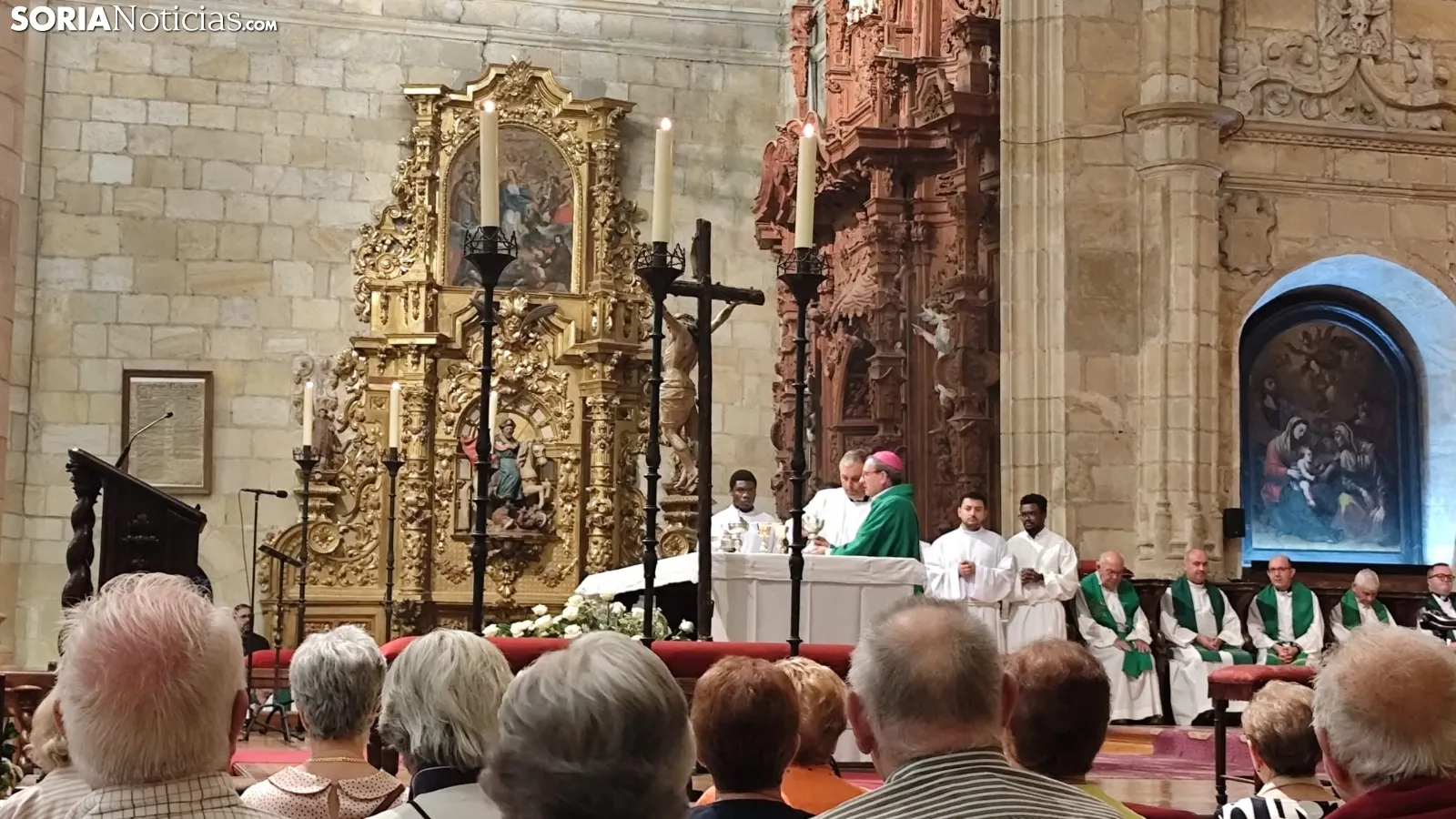 Una imagen de la eucaristía que servía de despedida del obispo en la capital soriana este sábado en la concatedral. /SN