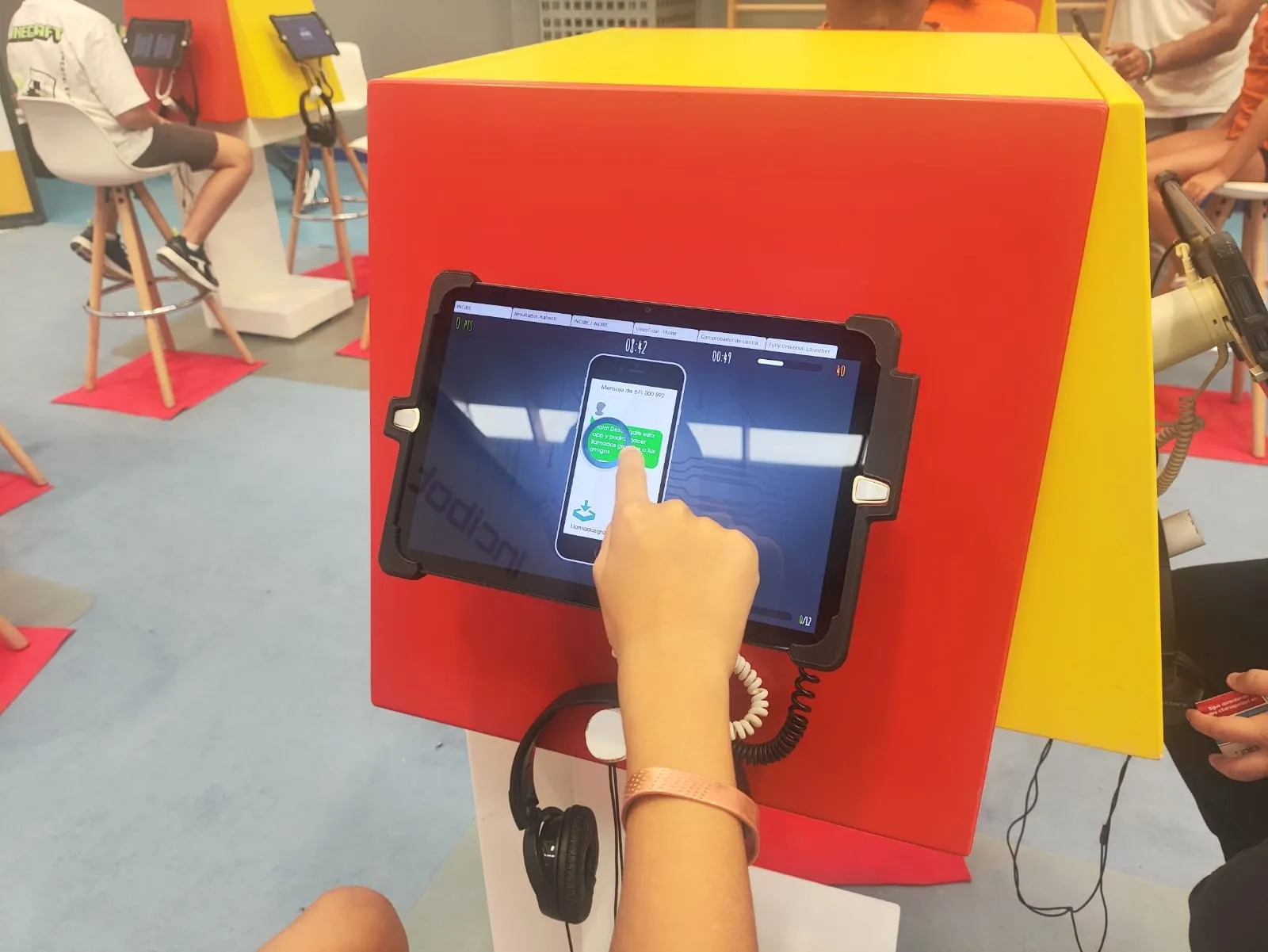 Foto 7 - Juegos, talleres y un tel&eacute;fono de ayuda: as&iacute; es el evento gratuito de ciberseguridad que acoge La Juventud