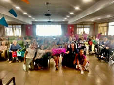 Foto 3 - Esperanza Gallardo celebra su centenario en Soria rodeada de familiares y amigos