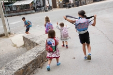 La familia Acasandre vive en Gallinero y tiene once hijos 