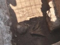 Foto 14 - Las excavaciones en los Arcos de San Juan de Duero dejan al descubierto varios enterramientos y un sorprendente pozo