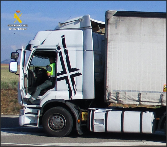 Detenidos dos camioneros en Soria por falsificar el tacógrafo