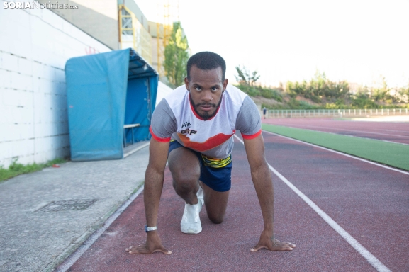 David José Pineda no se cansa de hacer historia: Oro en el Mundial con récord de la competición