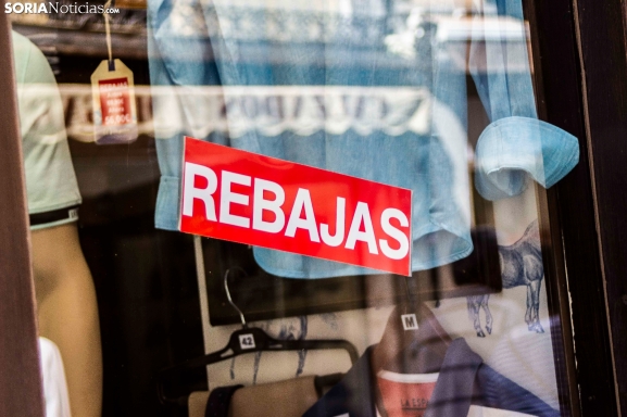 La ralentización del consumo frena la campaña de rebajas de verano en Castilla y León
