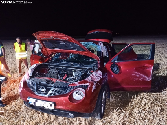 AMPLIACIÓN | Una mujer de 48 años, herida tras un aparatoso accidente de tráfico cerca de Almazán