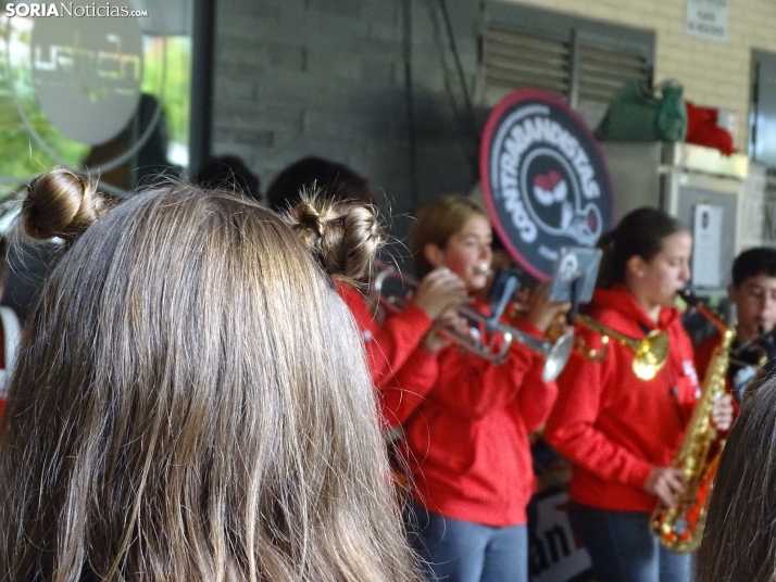Una imagen del tiempo de vermú en Los Royales este domingo. /PC