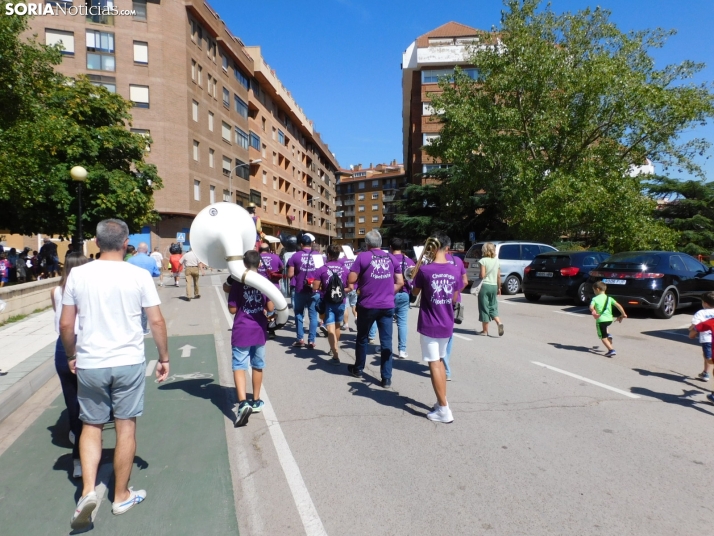 Fotos: Los Pajaritos contin&uacute;an con sus fiestas con los gigantes y los cabezudos