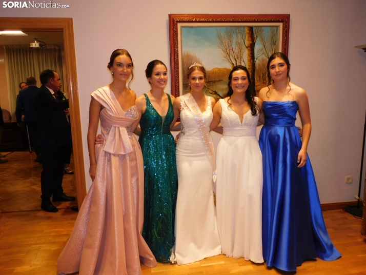 Fotos: Pistoletazo de salida a las fiestas de San Esteban con una plaza hasta la bandera