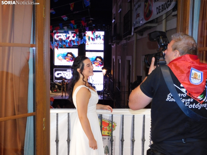Fotos: Pistoletazo de salida a las fiestas de San Esteban con una plaza hasta la bandera