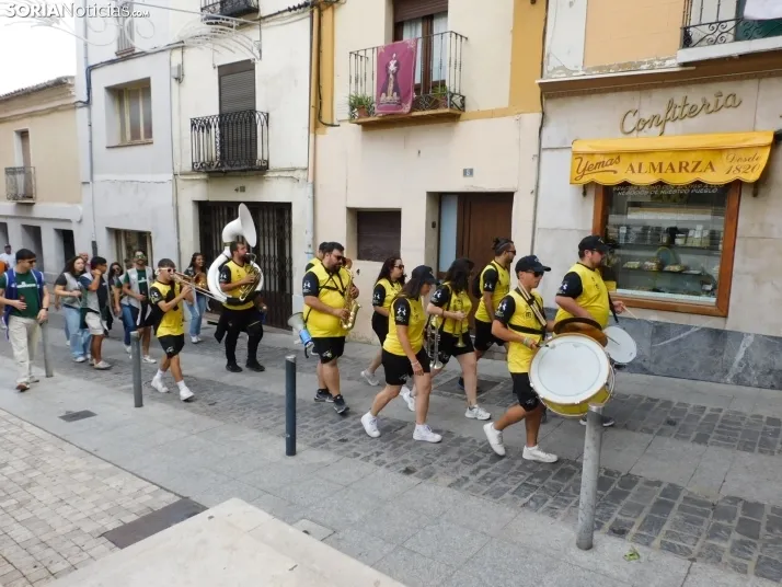 GALER&Iacute;A | Almaz&aacute;n vive su &uacute;ltima ma&ntilde;ana de fiestas al ritmo de las charangas