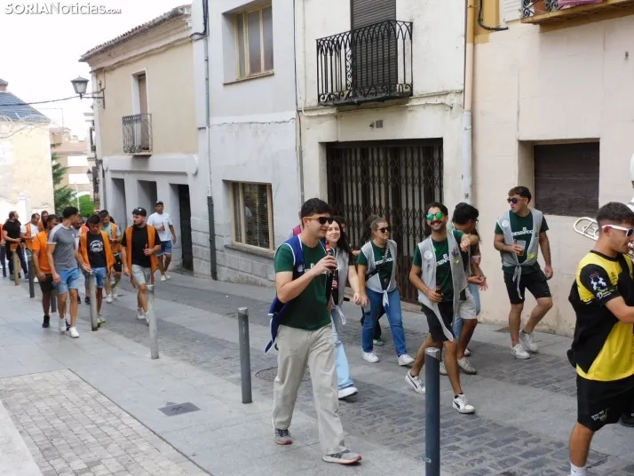 GALER&Iacute;A | Almaz&aacute;n vive su &uacute;ltima ma&ntilde;ana de fiestas al ritmo de las charangas