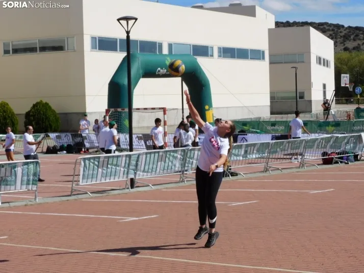 GALER&Iacute;A | El deporte universitario vibra en el Campus de Soria con la Olimpiada de Caja Rural