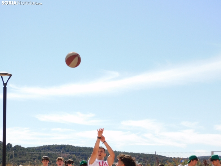 GALER&Iacute;A | El deporte universitario vibra en el Campus de Soria con la Olimpiada de Caja Rural