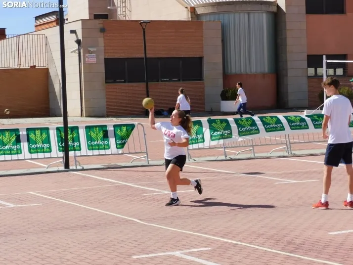 GALER&Iacute;A | El deporte universitario vibra en el Campus de Soria con la Olimpiada de Caja Rural