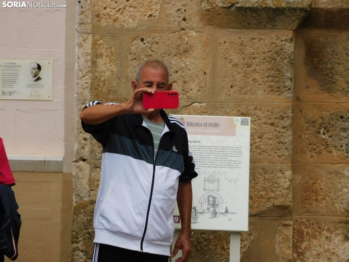 EN FOTOS | Con mucha ilusi&oacute;n, los vecinos de Berlanga ven como su pueblo ya es uno de Los pueblos m&aac