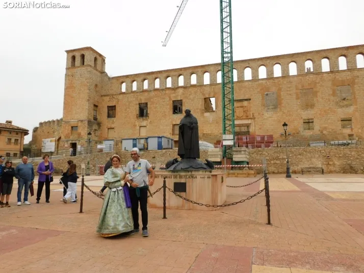 EN FOTOS | Con mucha ilusi&oacute;n, los vecinos de Berlanga ven como su pueblo ya es uno de Los pueblos m&aac