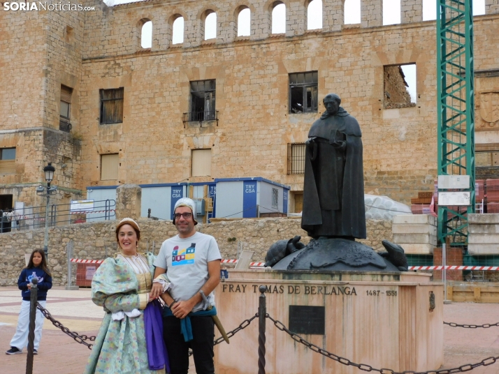 EN FOTOS | Con mucha ilusi&oacute;n, los vecinos de Berlanga ven como su pueblo ya es uno de Los pueblos m&aac