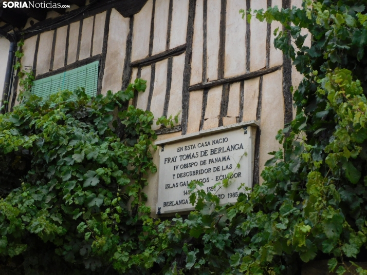EN FOTOS | Con mucha ilusi&oacute;n, los vecinos de Berlanga ven como su pueblo ya es uno de Los pueblos m&aac