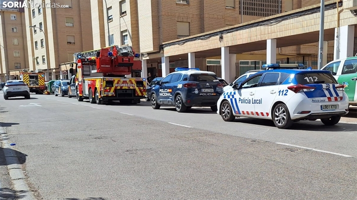 Amplio despliegue en Soria tras el incendio en una freidora