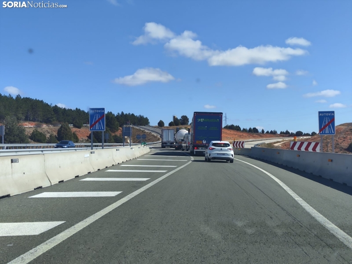 Accidente de tr&aacute;fico en la A-11 a la altura de La Mallona