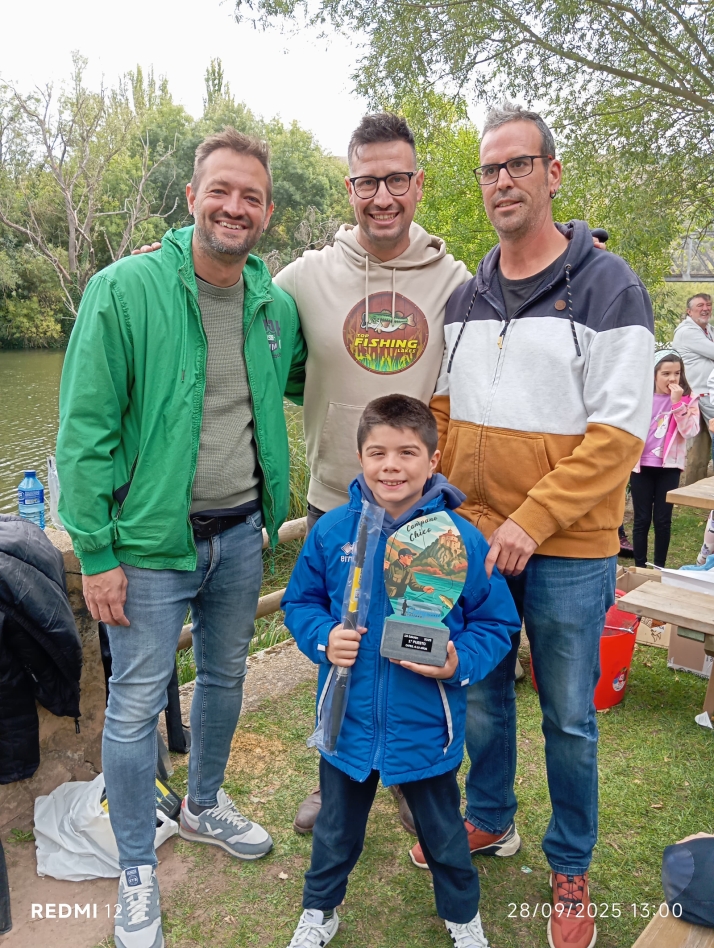 Fotos: Las j&oacute;venes promesas del mundo de la pesca se dan cita en el r&iacute;o Duero