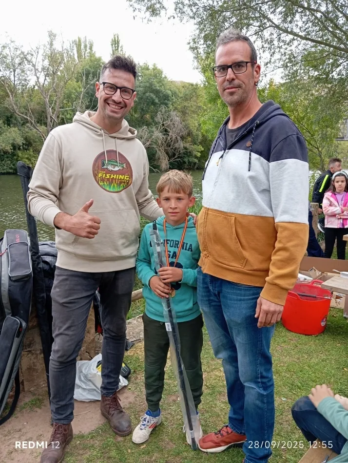 Fotos: Las j&oacute;venes promesas del mundo de la pesca se dan cita en el r&iacute;o Duero